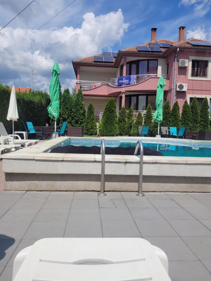 Poseidon Apartment Ni Esterno foto