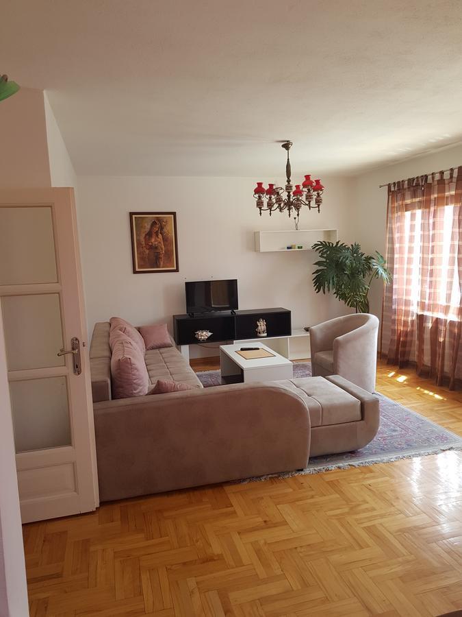 Poseidon Apartment Ni Esterno foto